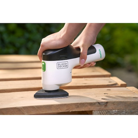 Lixadeira de detalhes sem fio Black&Decker (REVDS12C-QW) reviva™ 12V