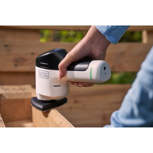 Lixadeira de detalhes sem fio Black&Decker (REVDS12C-QW) reviva™ 12V