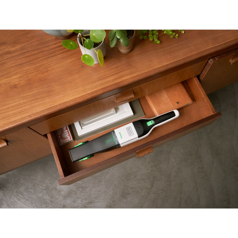 Black&Decker (REVHV8C-QW) 7.2V reviva™ Hand Vac - RETAIL