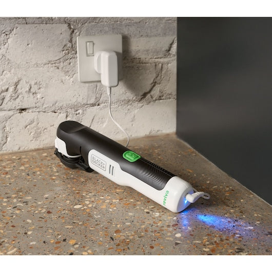 Herramienta oscilante inalámbrica Black & Decker (REVOS12C-QW) Black & Decker ® ​​reviva™ de 12 V