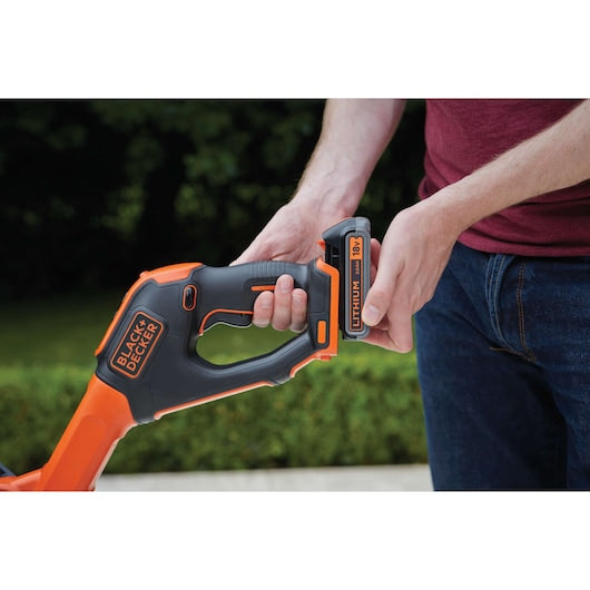 Aparador de relva sem fio Black&Decker (STC1820PC-QW) 18V POWERCONNECT™ de 28 cm com AFS® (sem bateria ou carregador)