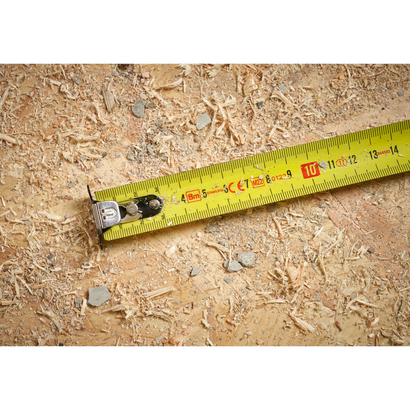 Cinta métrica Stanley (STHT37232-0) CONTROL-LOCK de 8 m (25 mm de ancho)