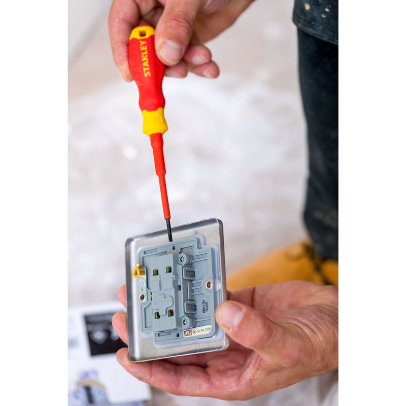 Stanley (STHT60031-0) Chaves de fendas VDE Pozidriv com fenda e conjunto de teste, 7 peças.