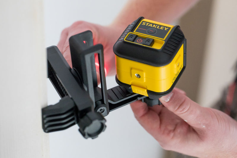 Stanley (STHT77502-1) Cross Line Laser With 90º Line - Red