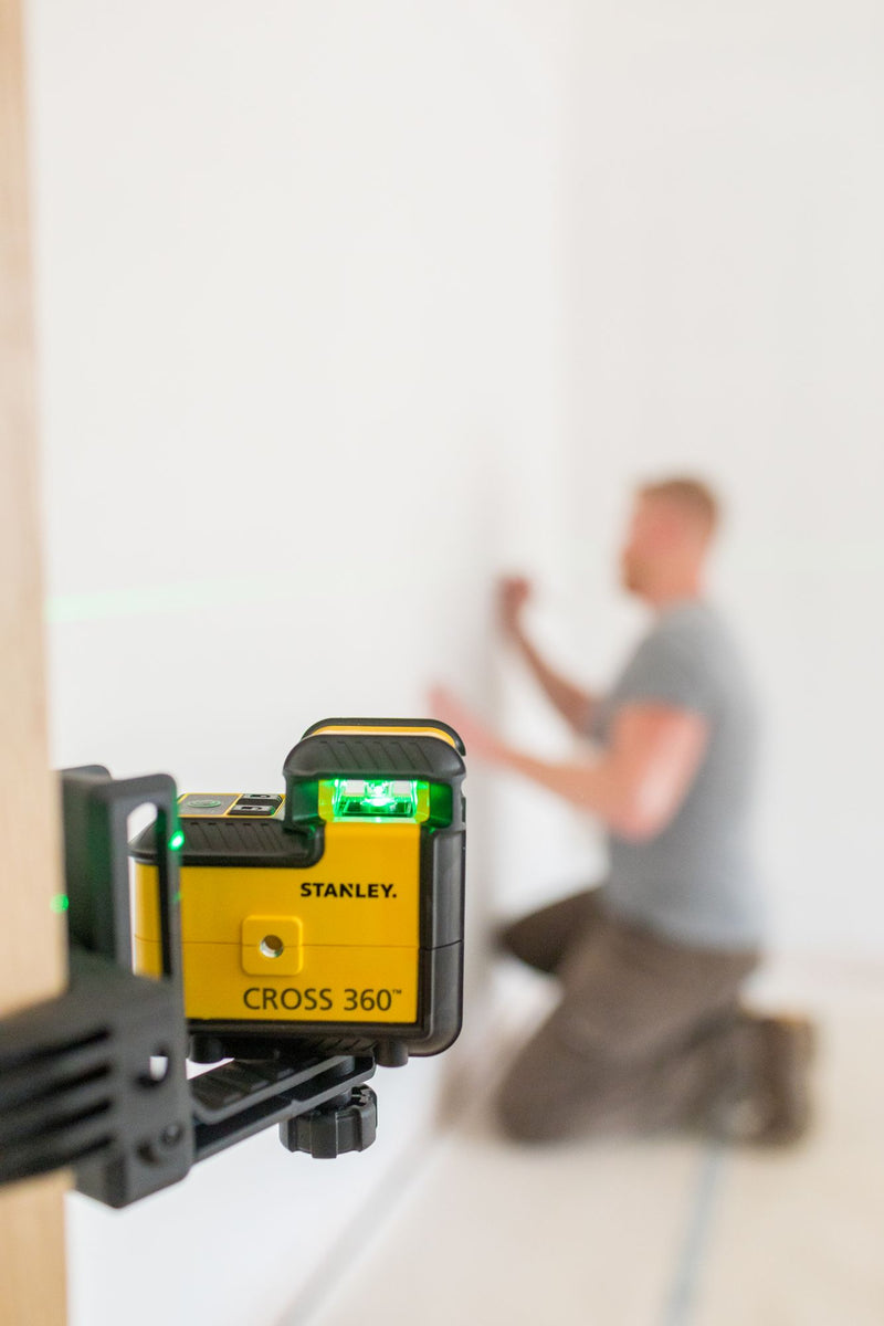 Stanley (STHT77594-1) 360º Cross Line Laser Level - Green