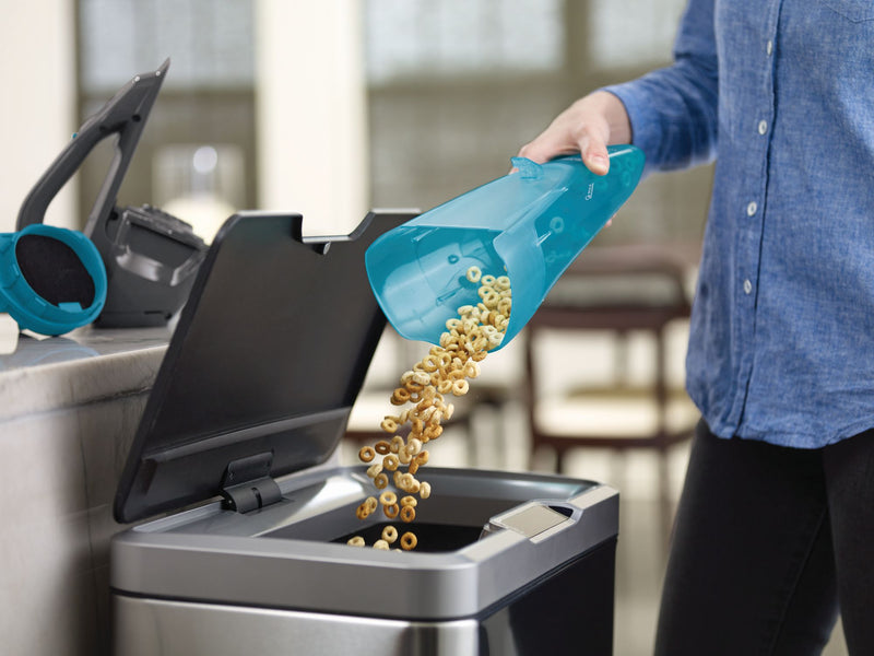 Aspiradora de mano Black&amp;Decker (WDA320J-QW) GEN 9.5 con accesorios para uso húmedo y seco. Potencia de 10.8V y batería de litio de 2Ah.