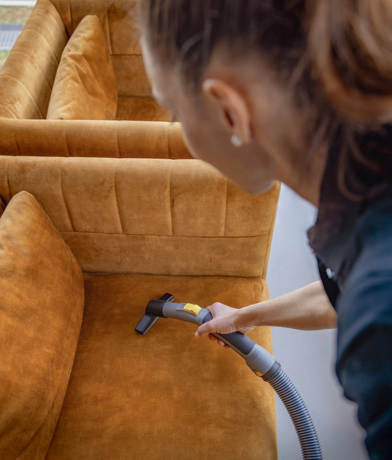 Karcher (1.355-350.0) Battery-Powered Vacuum Cleaner T 15/1 Bp ADV