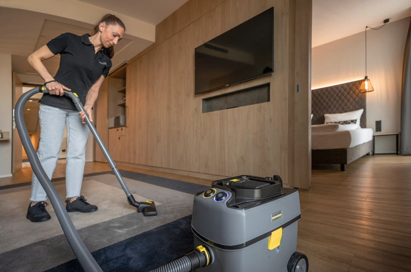 Karcher (1.355-350.0) Battery-Powered Vacuum Cleaner T 15/1 Bp ADV