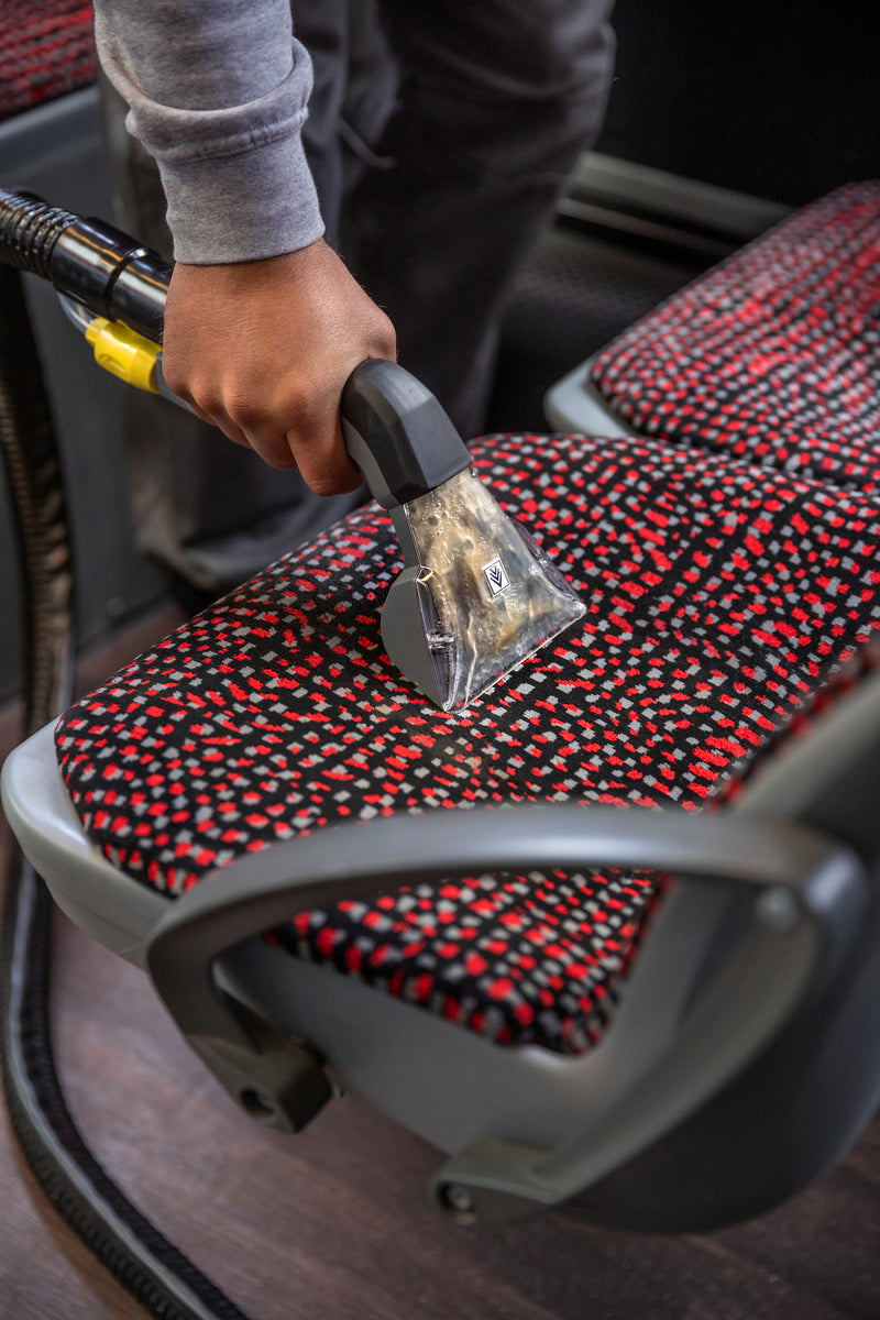 Máquina de extração por pulverização Karcher (1.100-240.0) Puzzi 8/1