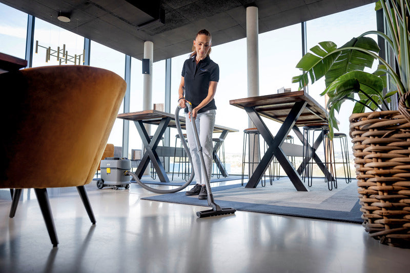 Karcher (1.355-350.0) Battery-Powered Vacuum Cleaner T 15/1 Bp ADV