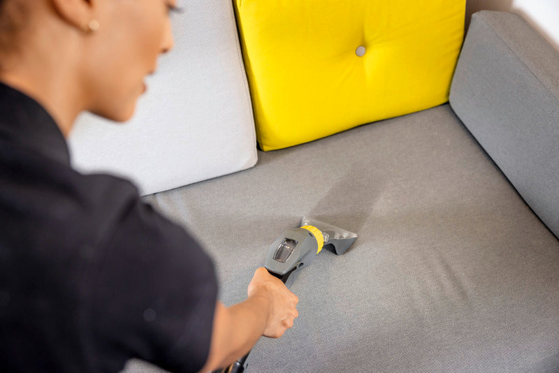 Máquina de Extração por Spray Karcher (1.100-138.0) Puzzi 10/1 com Bocal para Estofos